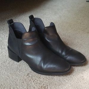Seychelles black block heel booties